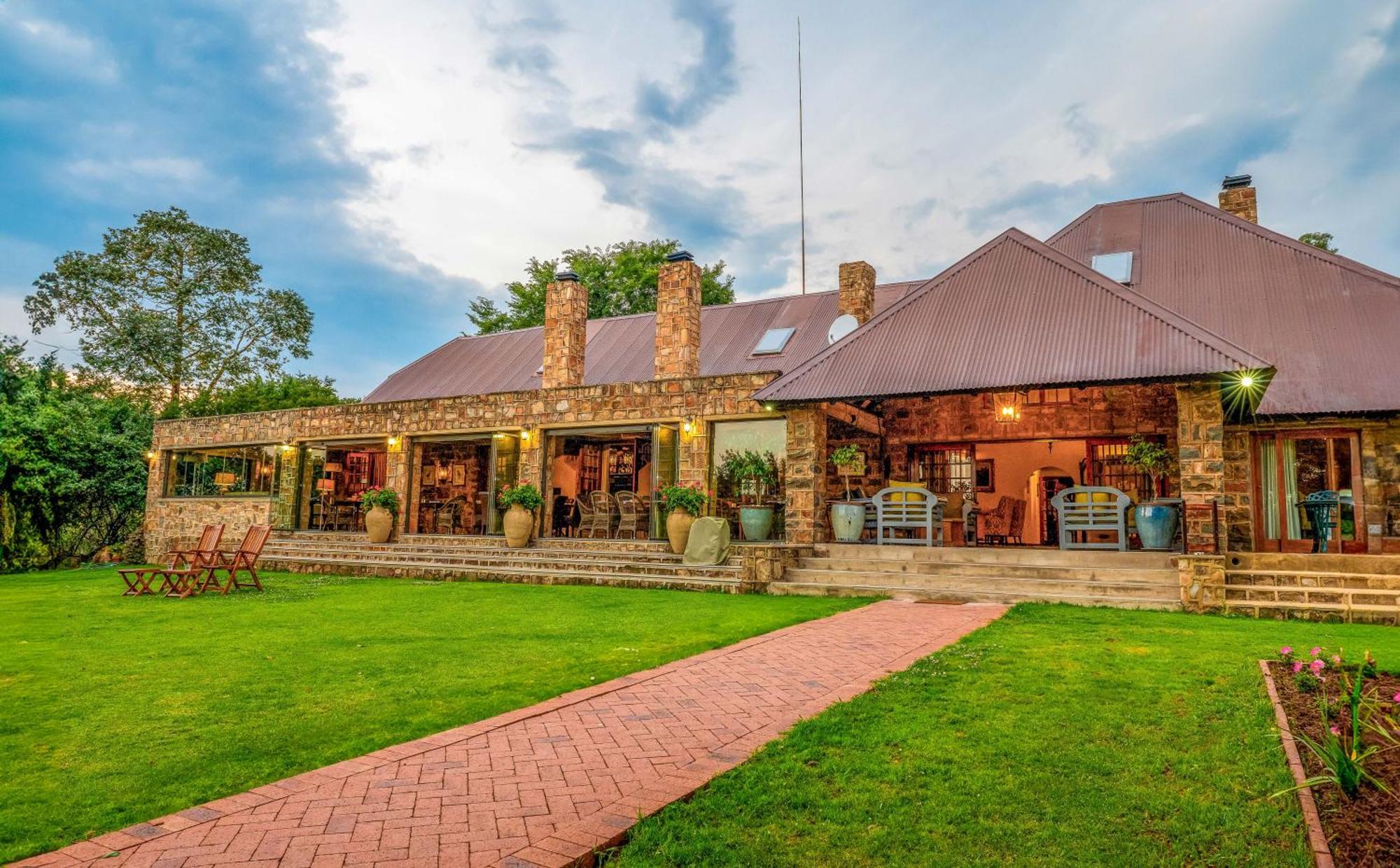 Walkersons Hotel & Spa Dullstroom Exterior foto